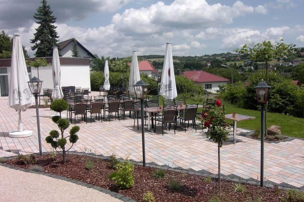 AKZENT Hotel Haus Sonnenberg Schotten Exterior foto